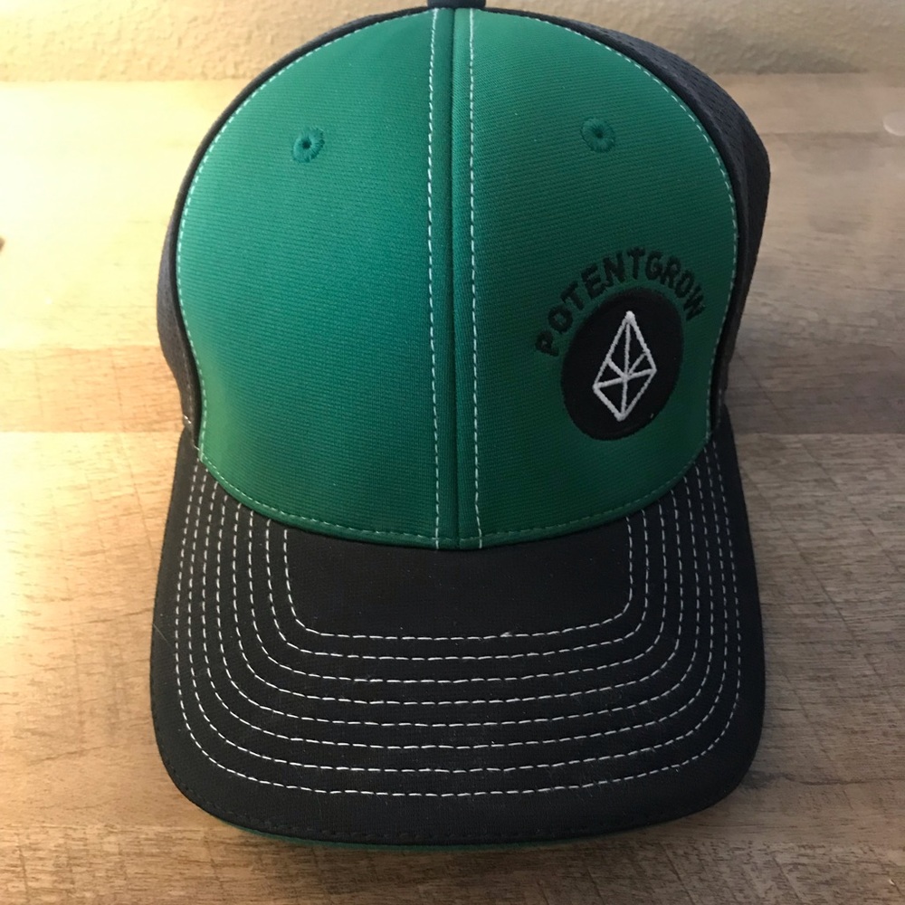 Baseball cap